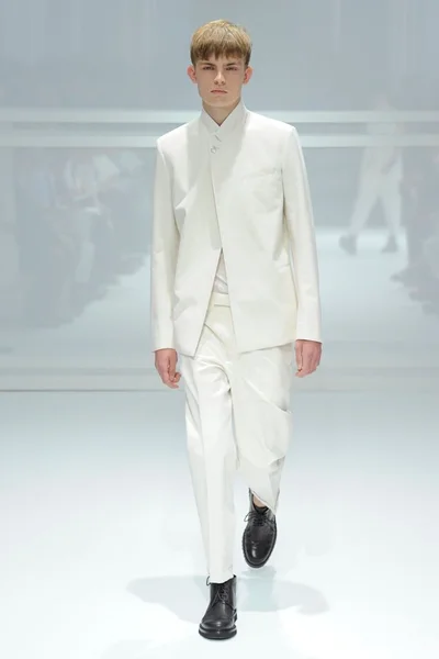 Look 2